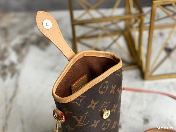 WIS FOLD ME VUITTON POUCH LOUIS 0926